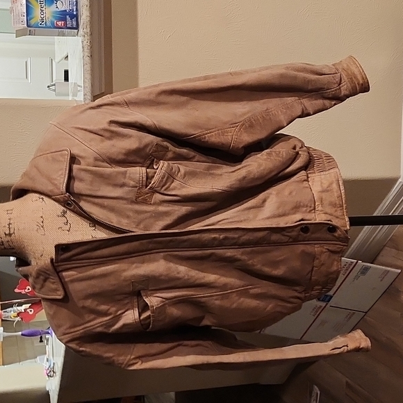 Ricardo Jackets & Blazers - Ricardo leather bomber jacket  size medium